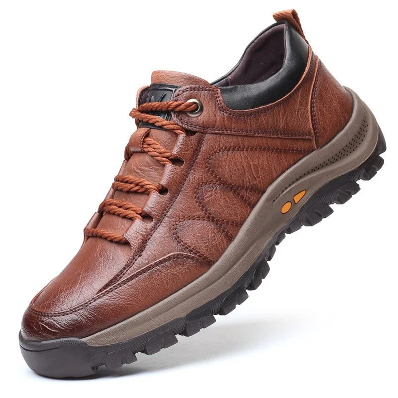 LUCA | ONVERWOESTBARE GRIP WANDELSCHOENEN